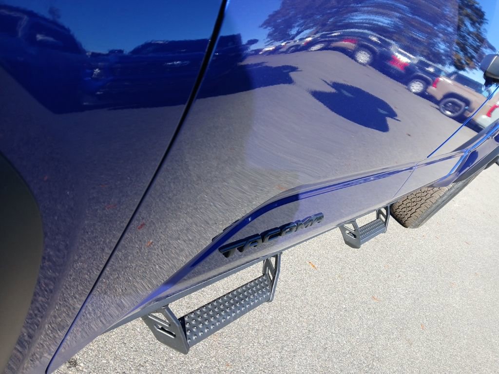 New 2025 Toyota Tacoma TRD Off-Road image 13