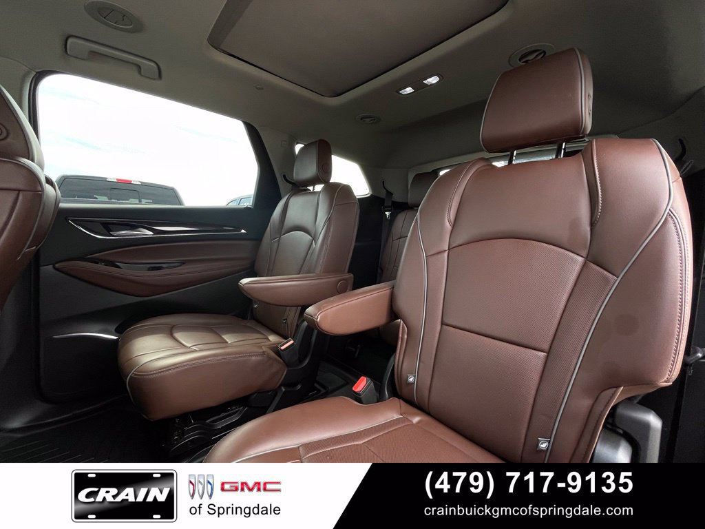 Used 2018 Buick Enclave Avenir w/ Avenir Technology Package FWD image 24