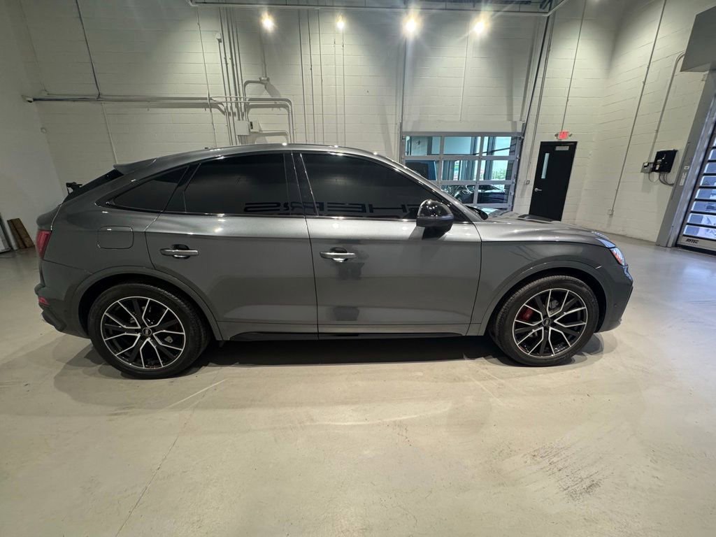 Used 2023 Audi SQ5 Prestige w/ Prestige Package AWD/4WD image 7