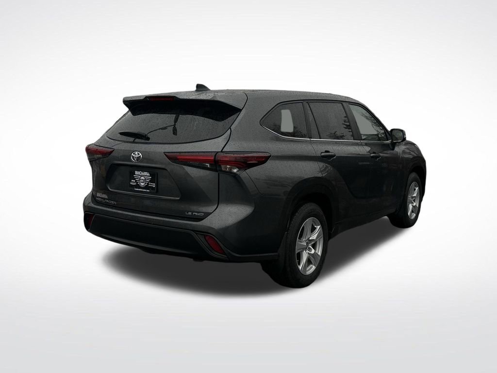 Used 2024 Toyota Highlander Limited image 7