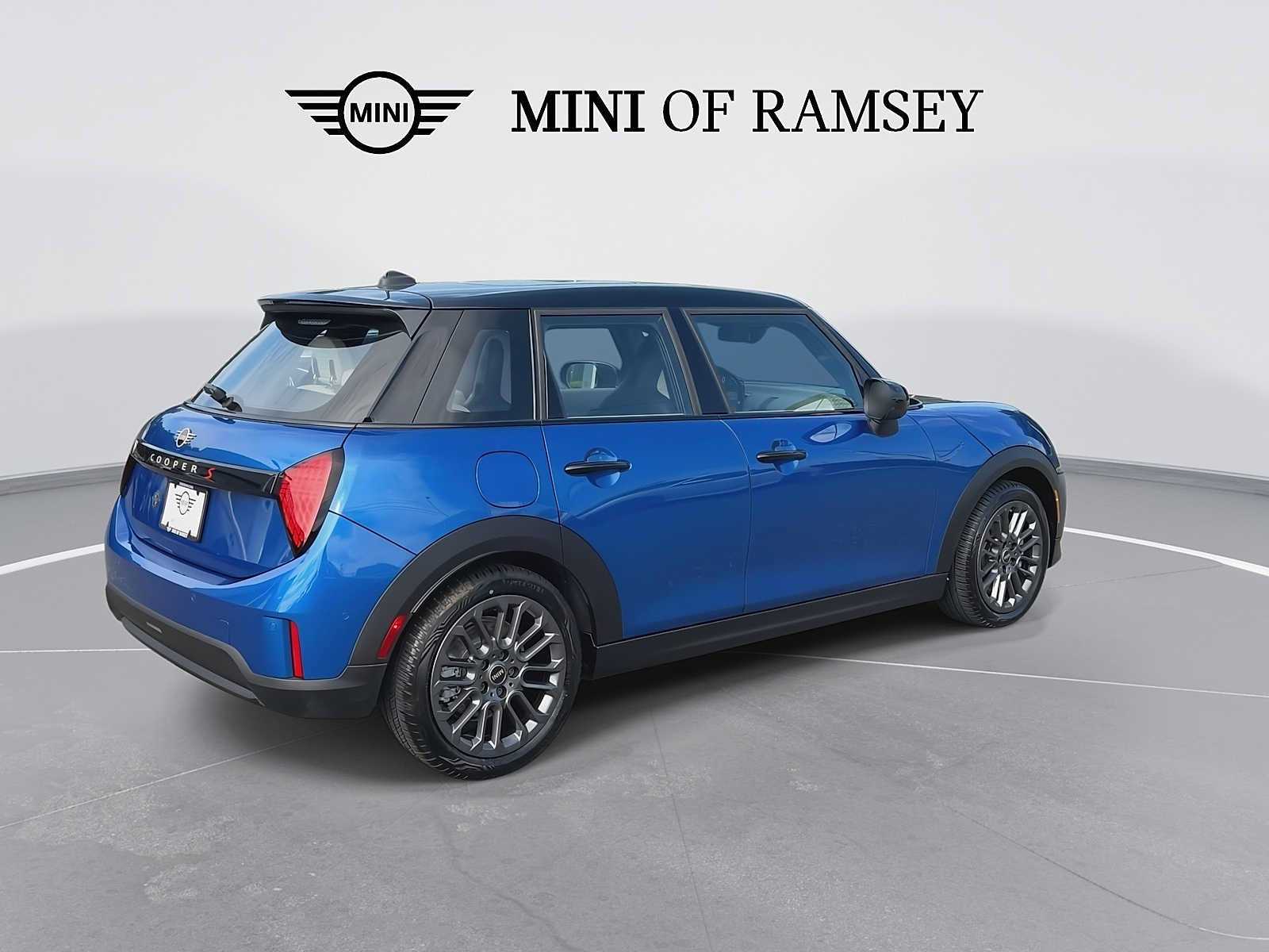 Used 2026 MINI Cooper S FWD image 8