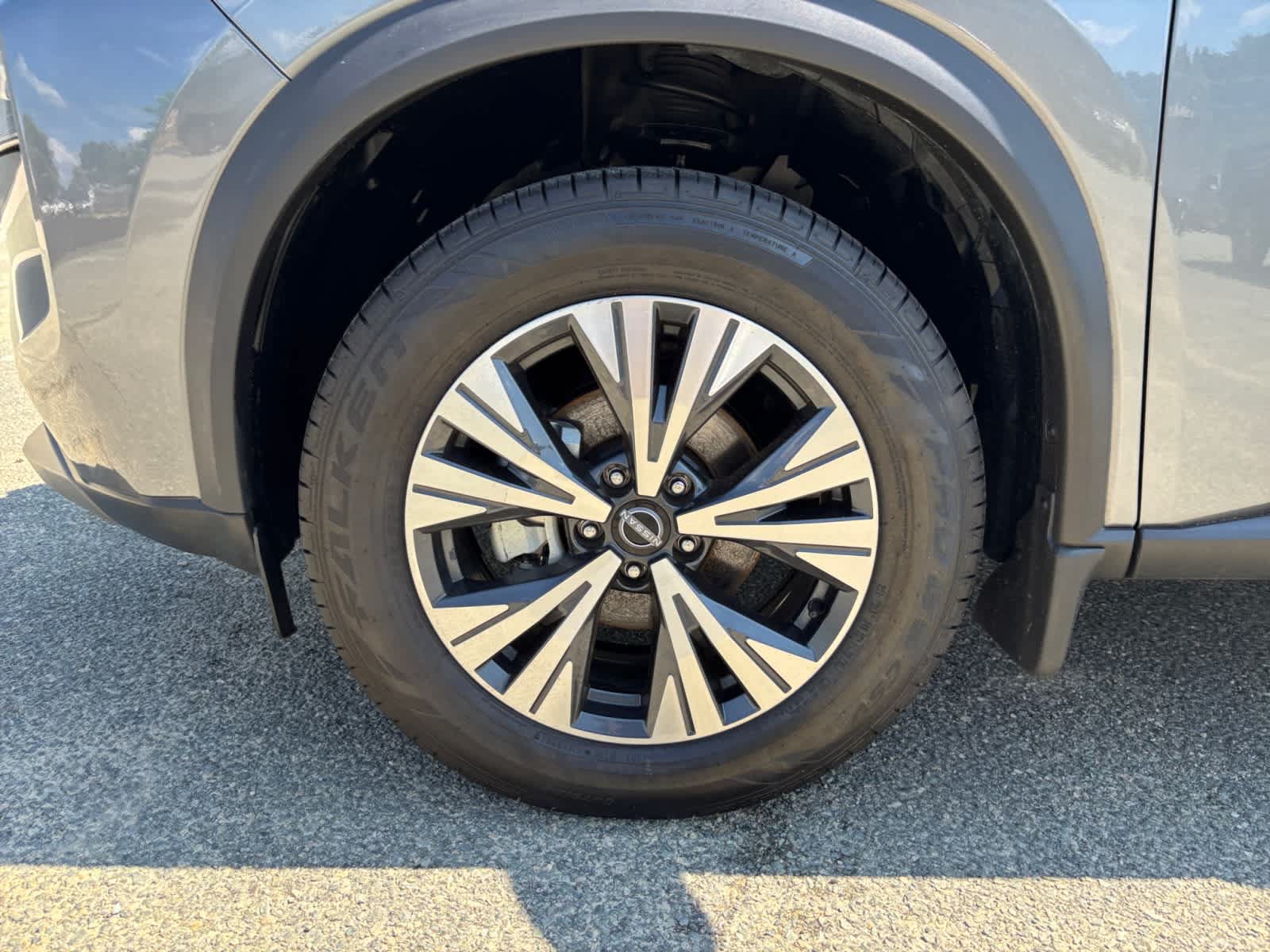 Certified 2023 Nissan Rogue SV FWD image 10