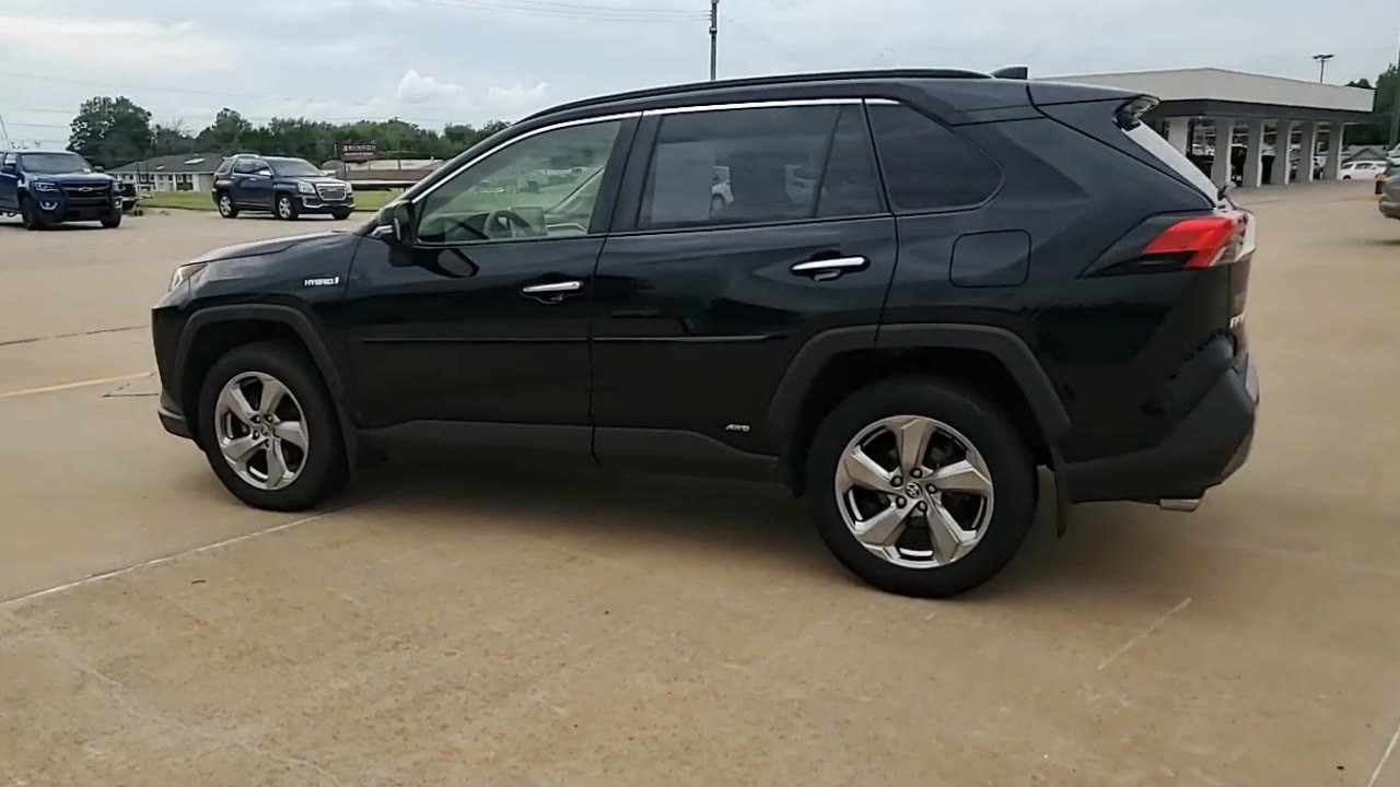 Used 2020 Toyota RAV4 Limited image 6