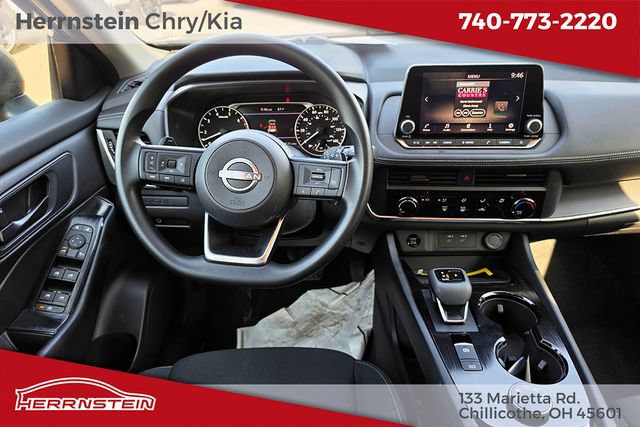 Used 2024 Nissan Rogue S AWD/4WD image 6