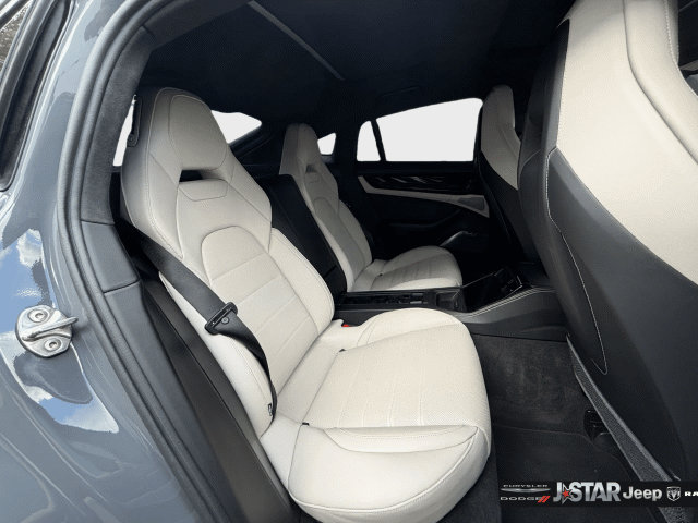 Used 2025 Porsche Panamera Turbo AWD/4WD image 27