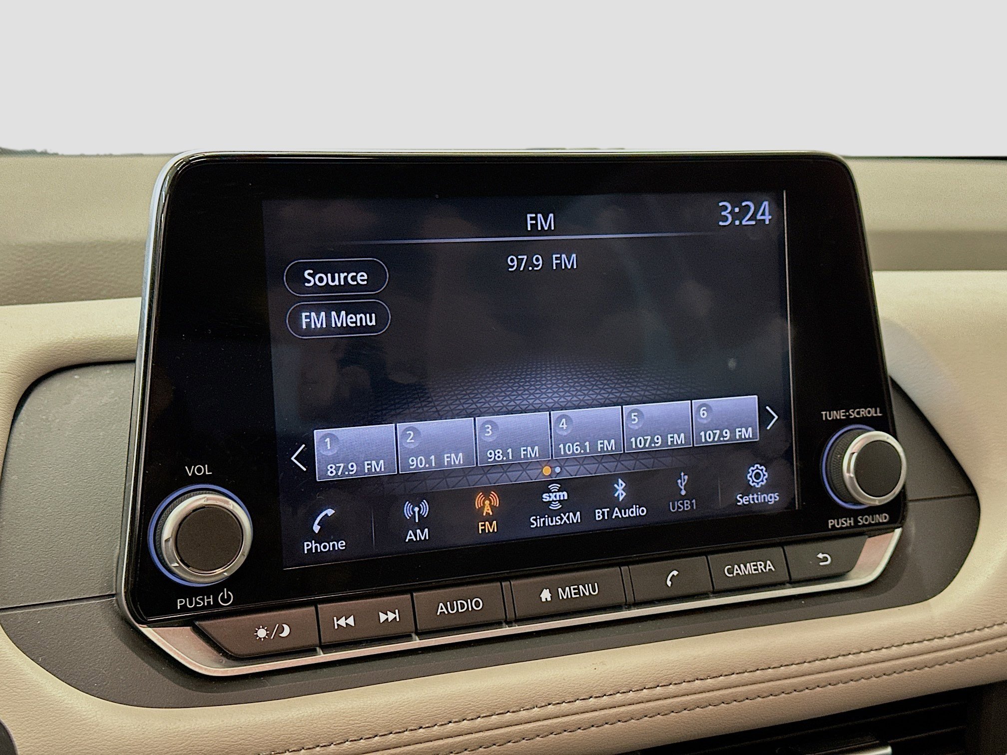 Used 2025 Nissan Rogue SV image 21