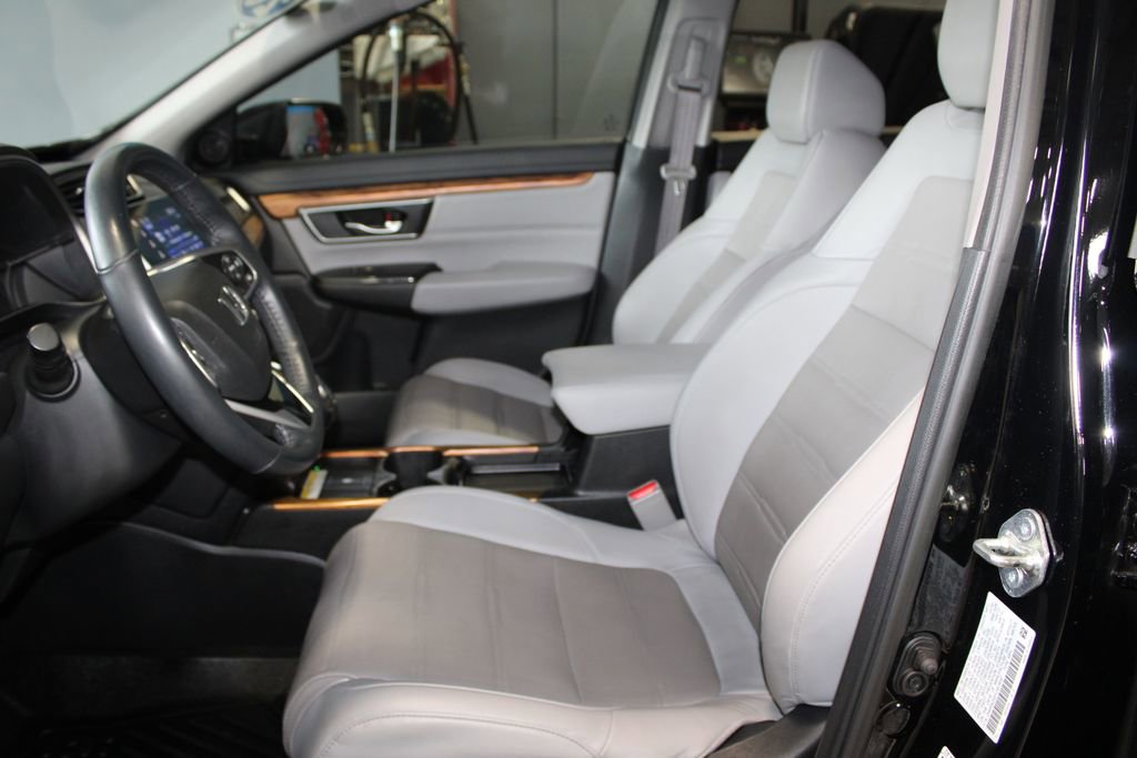 Used 2020 Honda CR-V Touring image 12