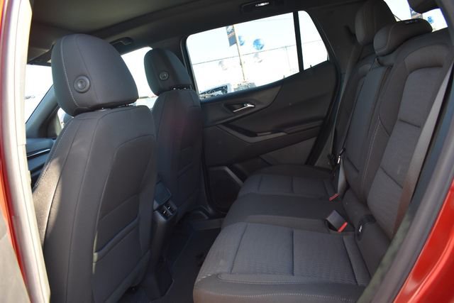 New 2026 Chevrolet Equinox LT image 18