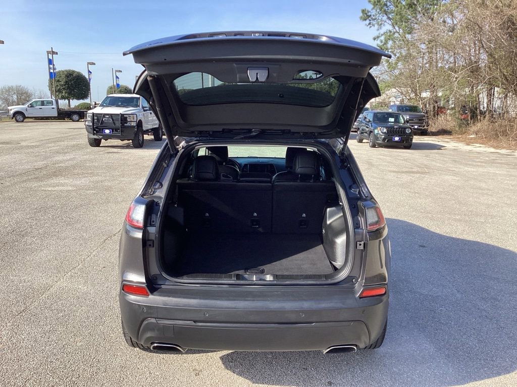 Used 2019 Jeep Cherokee Latitude Plus image 9