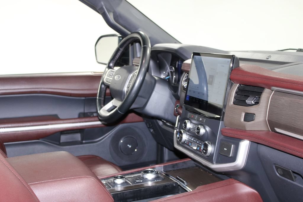 Used 2022 Ford Expedition Limited AWD/4WD image 31