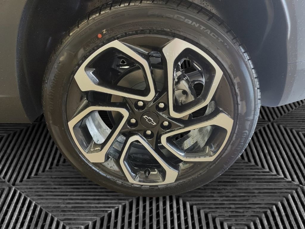 New 2025 Chevrolet Trax RS w/ Sunroof Package image 14
