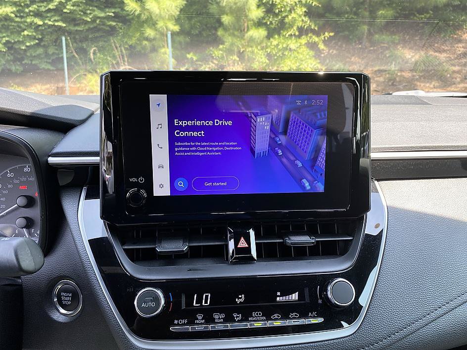 Certified 2025 Toyota Corolla SE FWD image 19