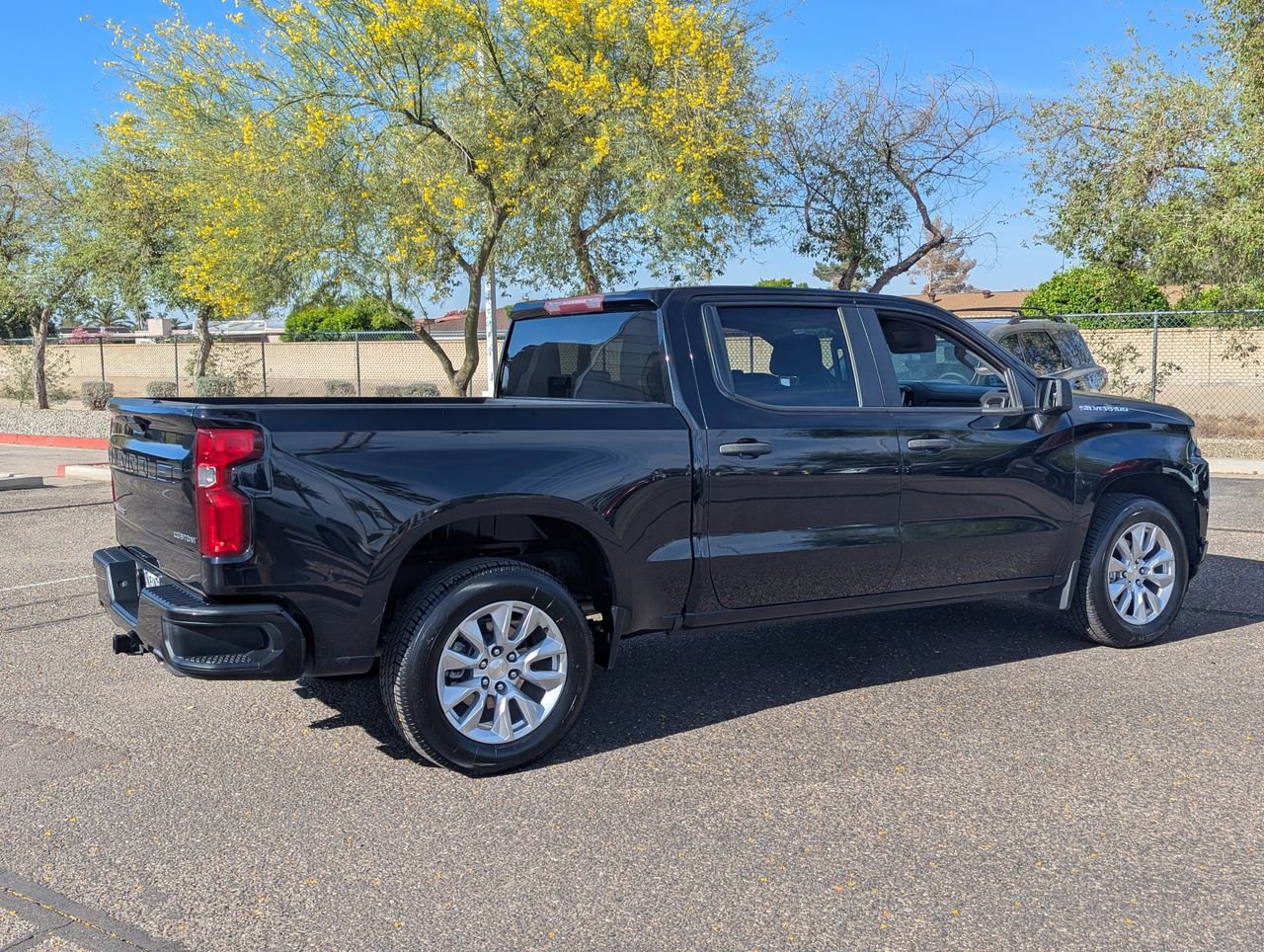 Used 2020 Chevrolet Silverado 1500 Custom w/ Custom Value Package image 7