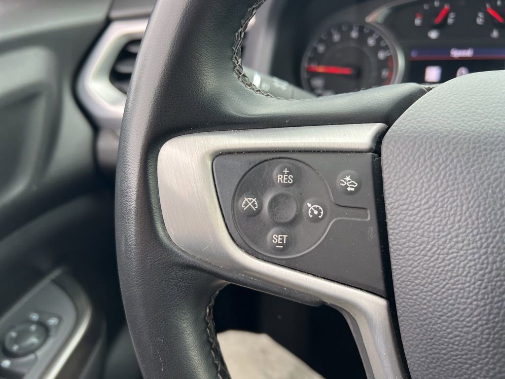 Used 2023 GMC Acadia SLT image 18