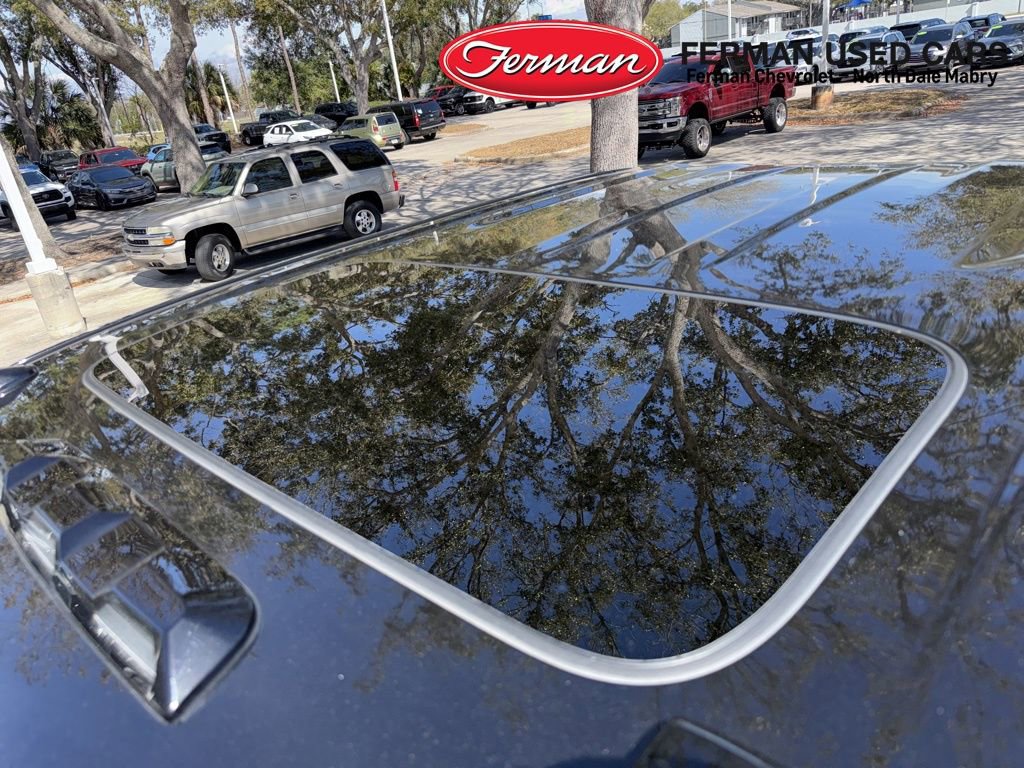 Used 2023 GMC Sierra 3500 Denali w/ Denali Black Diamond Edition image 9