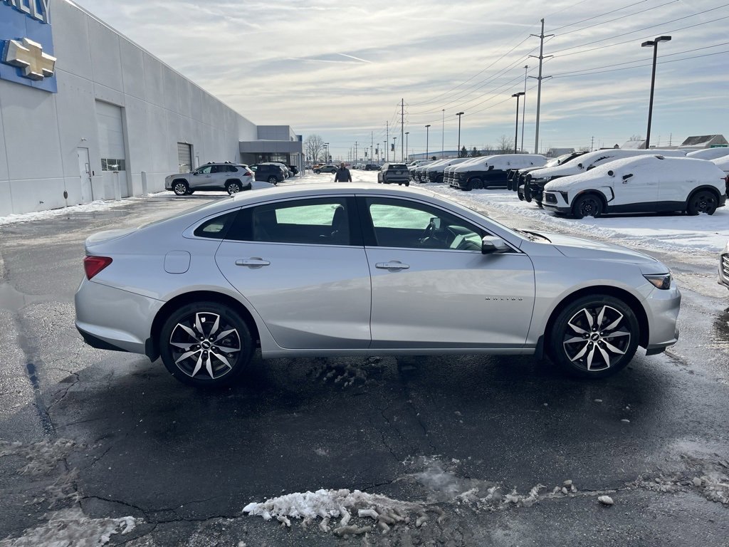 Used 2018 Chevrolet Malibu LT image 8