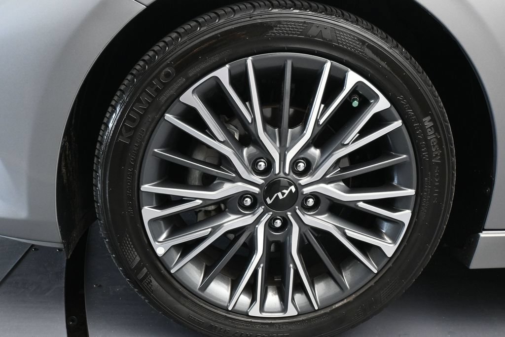Used 2024 Kia Forte GT-Line FWD image 30