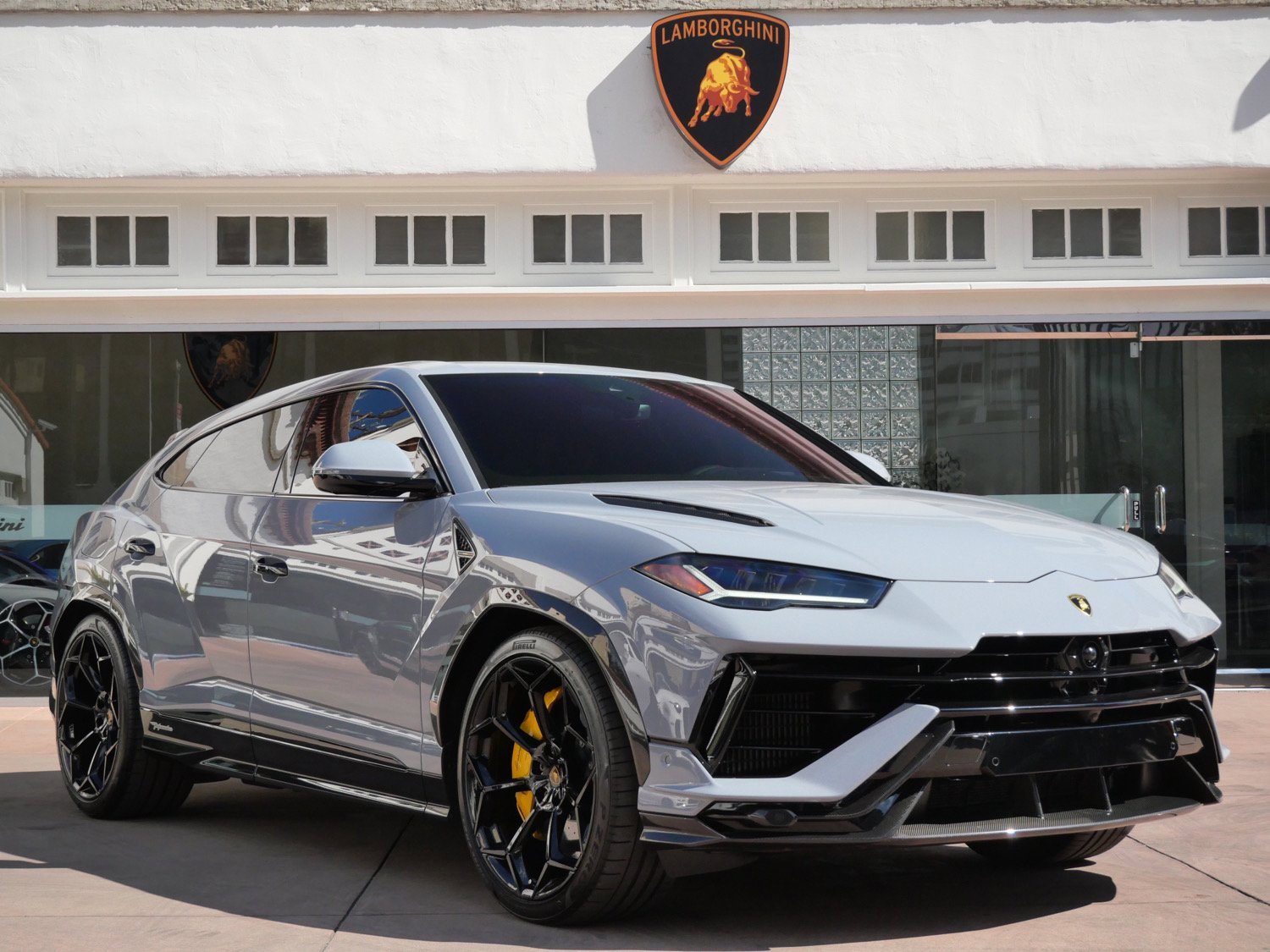 Used 2024 Lamborghini Urus Performante image 1