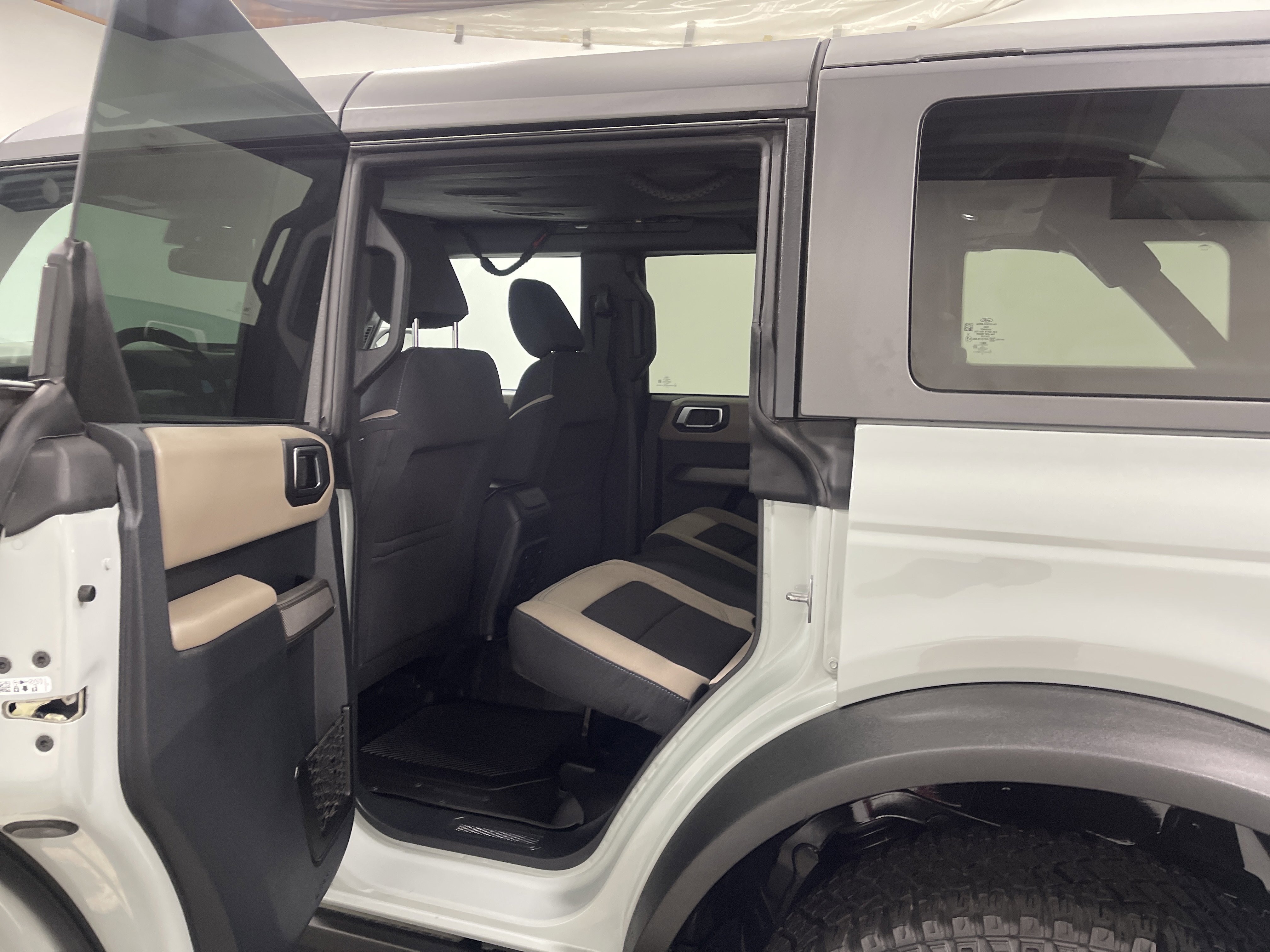 Used 2022 Ford Bronco Wildtrak image 13