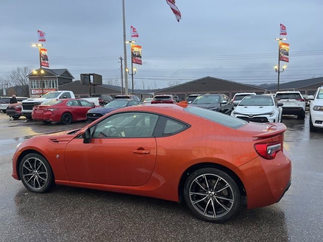 Used 2017 Toyota 86 image 8
