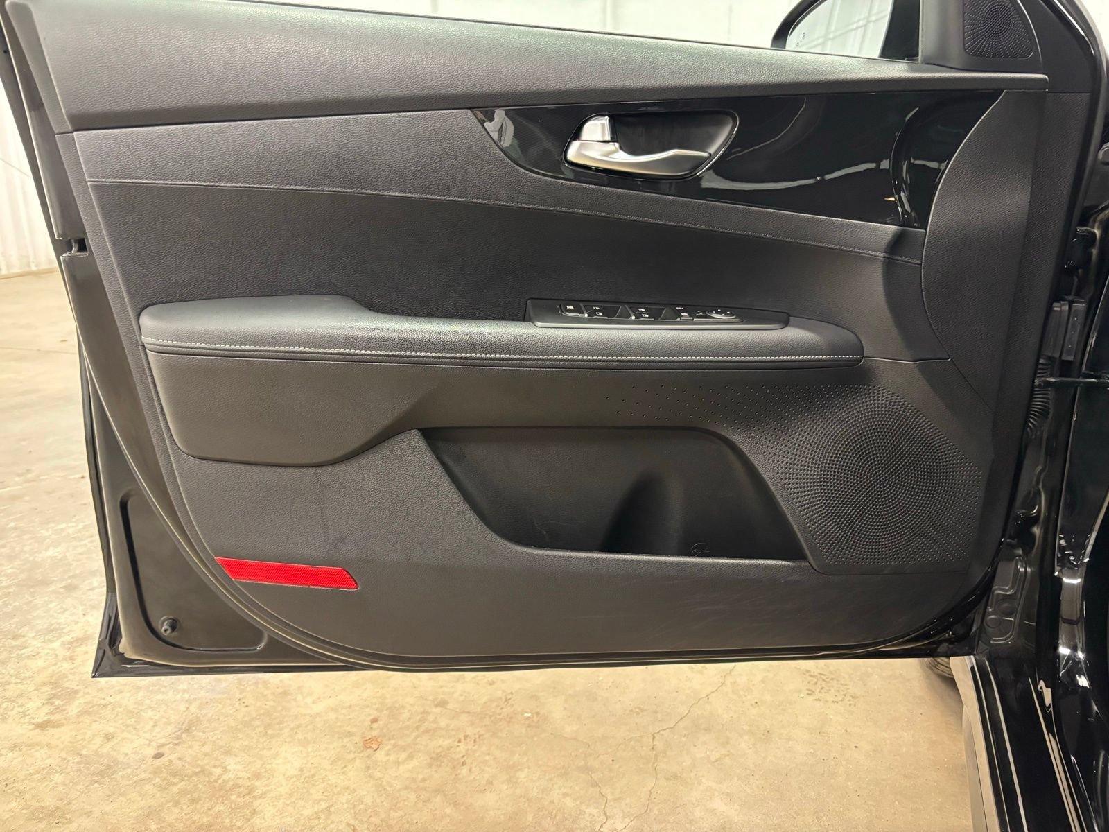 Used 2023 Kia Forte GT-Line FWD image 15