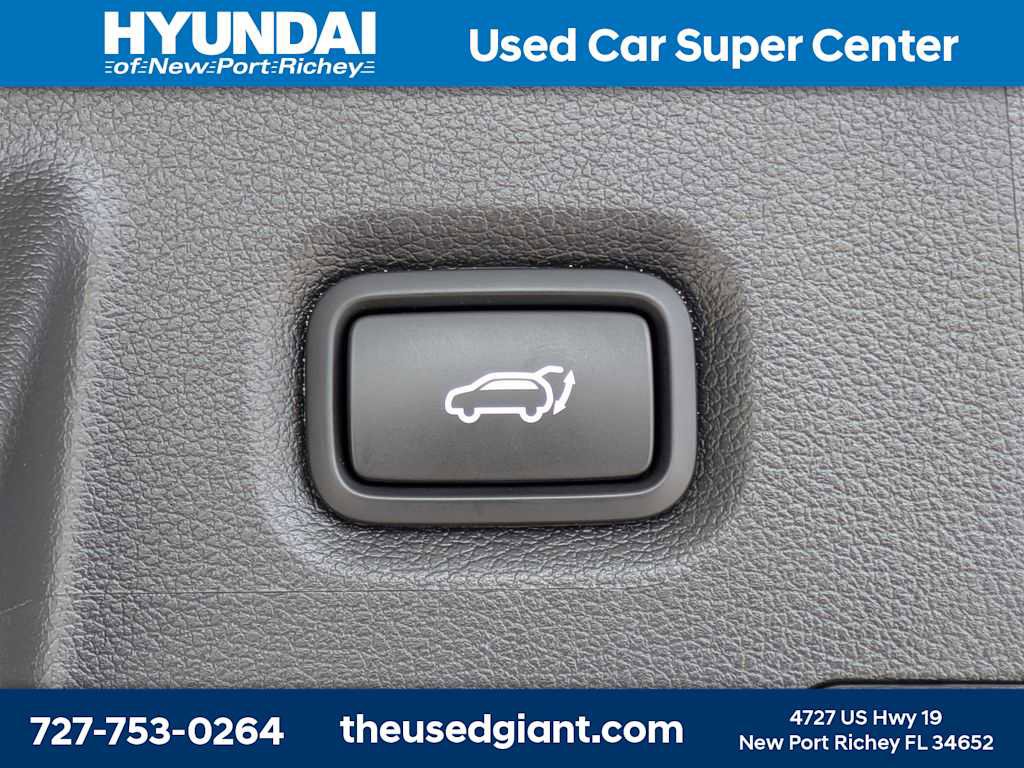 Certified 2023 Hyundai Santa Fe Limited FWD image 13