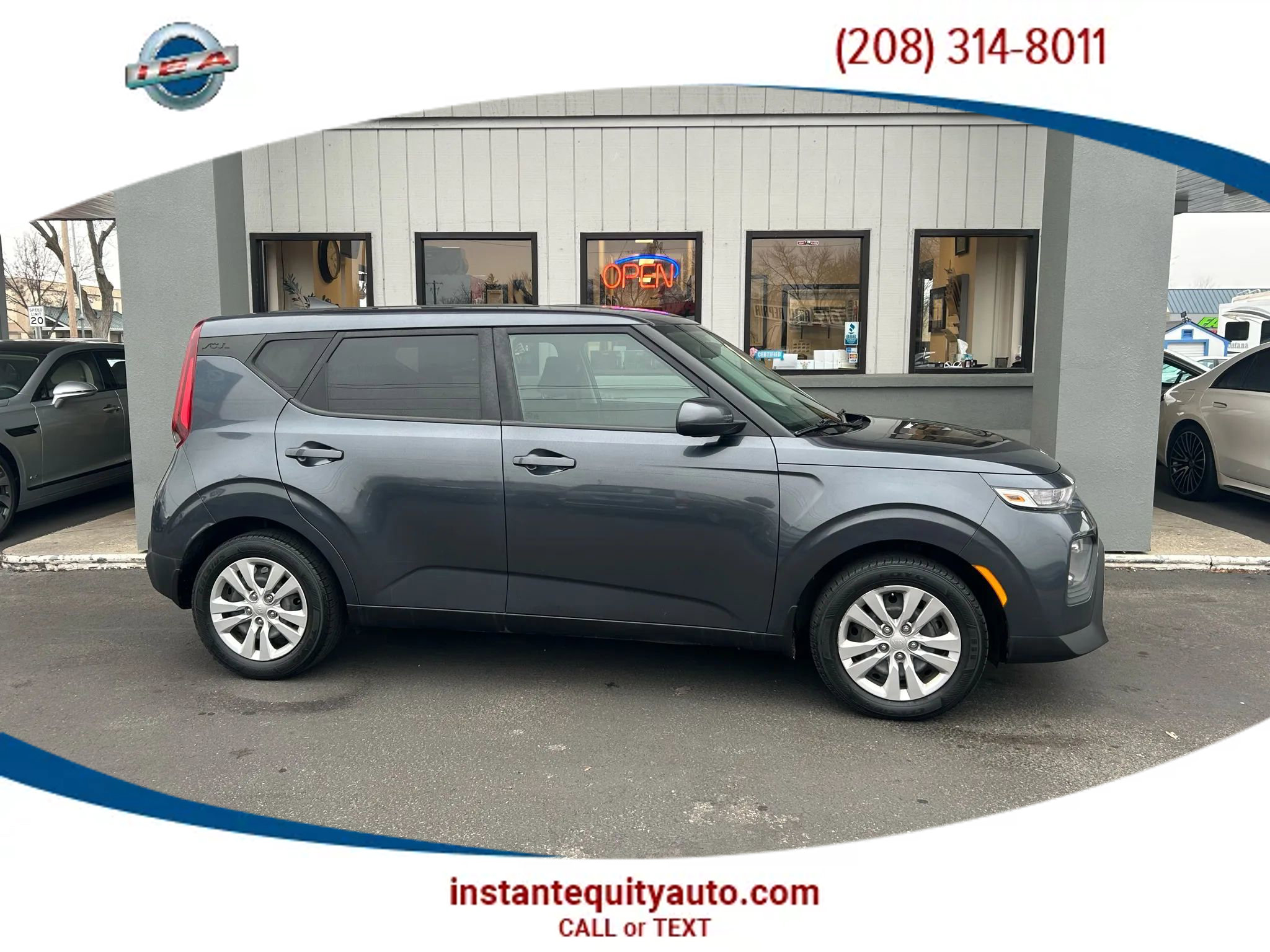 Used 2020 Kia Soul LX image 1