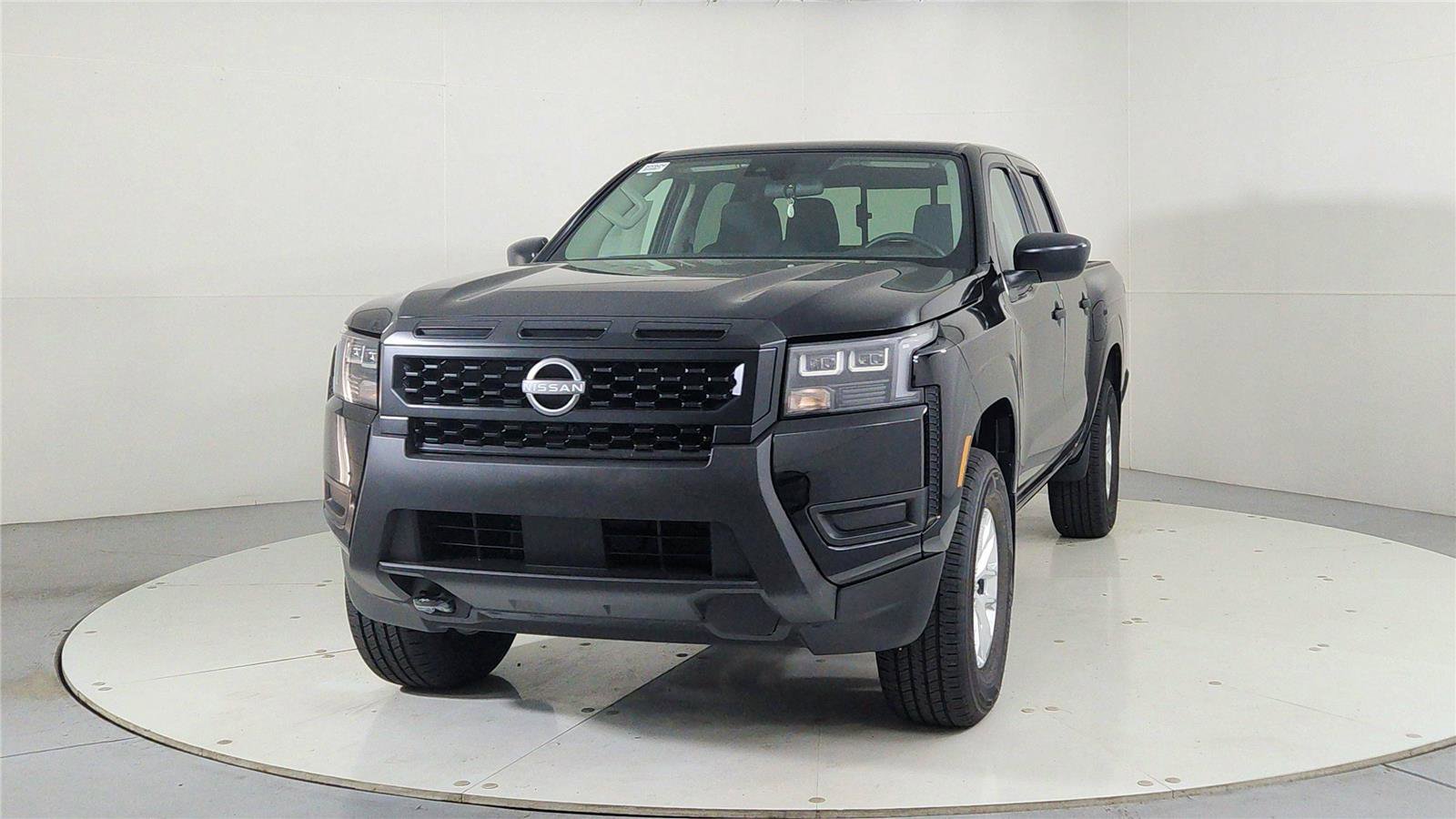 New 2026 Nissan Frontier 4x4 Crew Cab image 2
