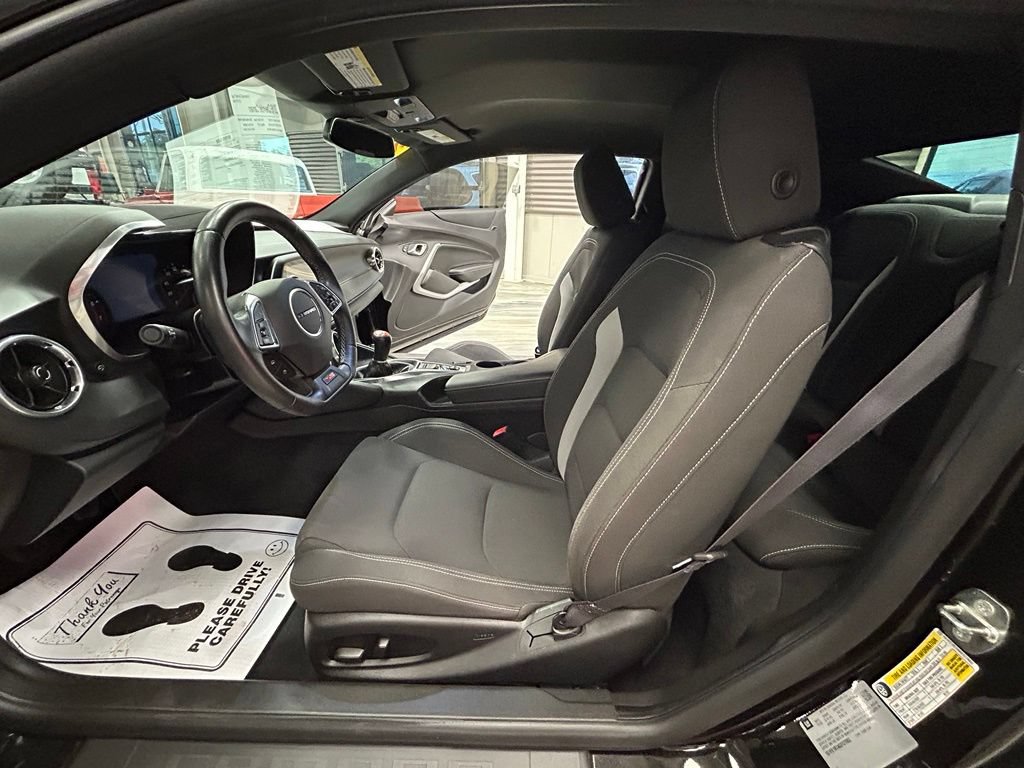 Used 2016 Chevrolet Camaro SS RWD image 45