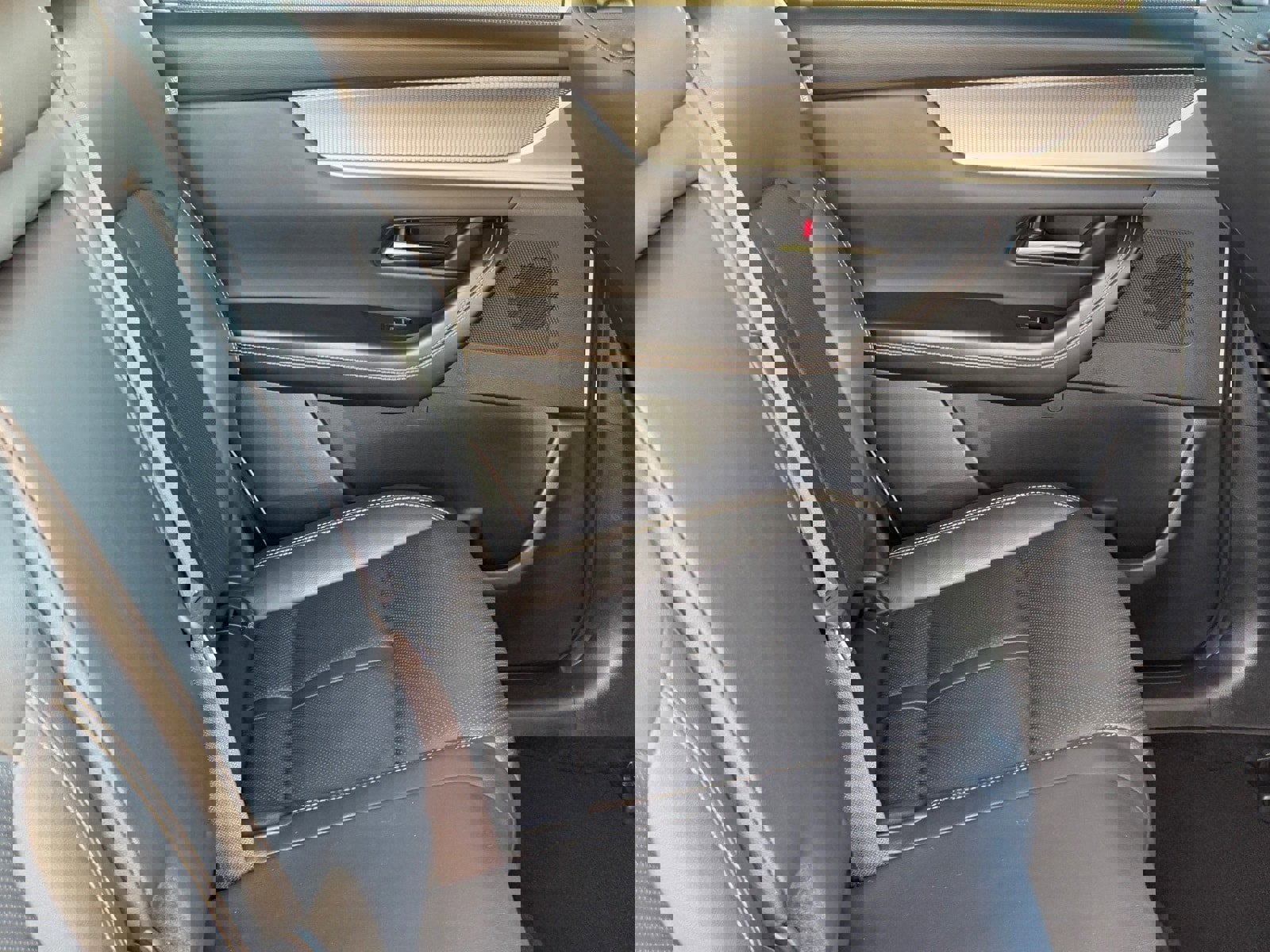 Used 2025 MAZDA CX-70 3.3 Turbo w/ Preferred Package image 13