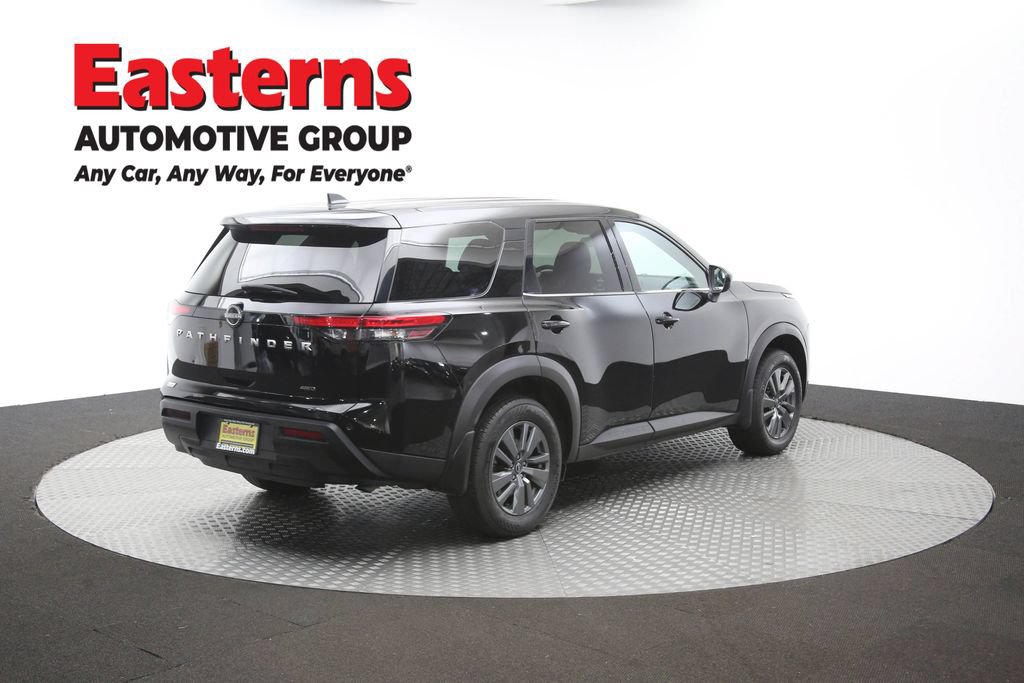 Used 2024 Nissan Pathfinder S AWD/4WD image 41