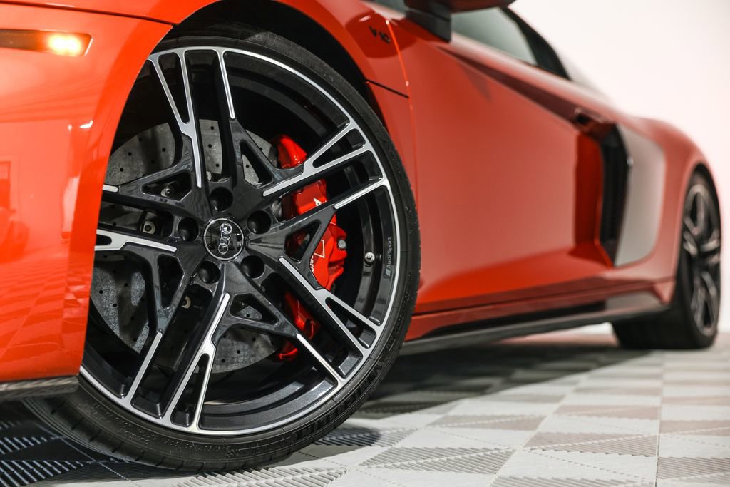 Used 2020 Audi R8 V10 performance image 11