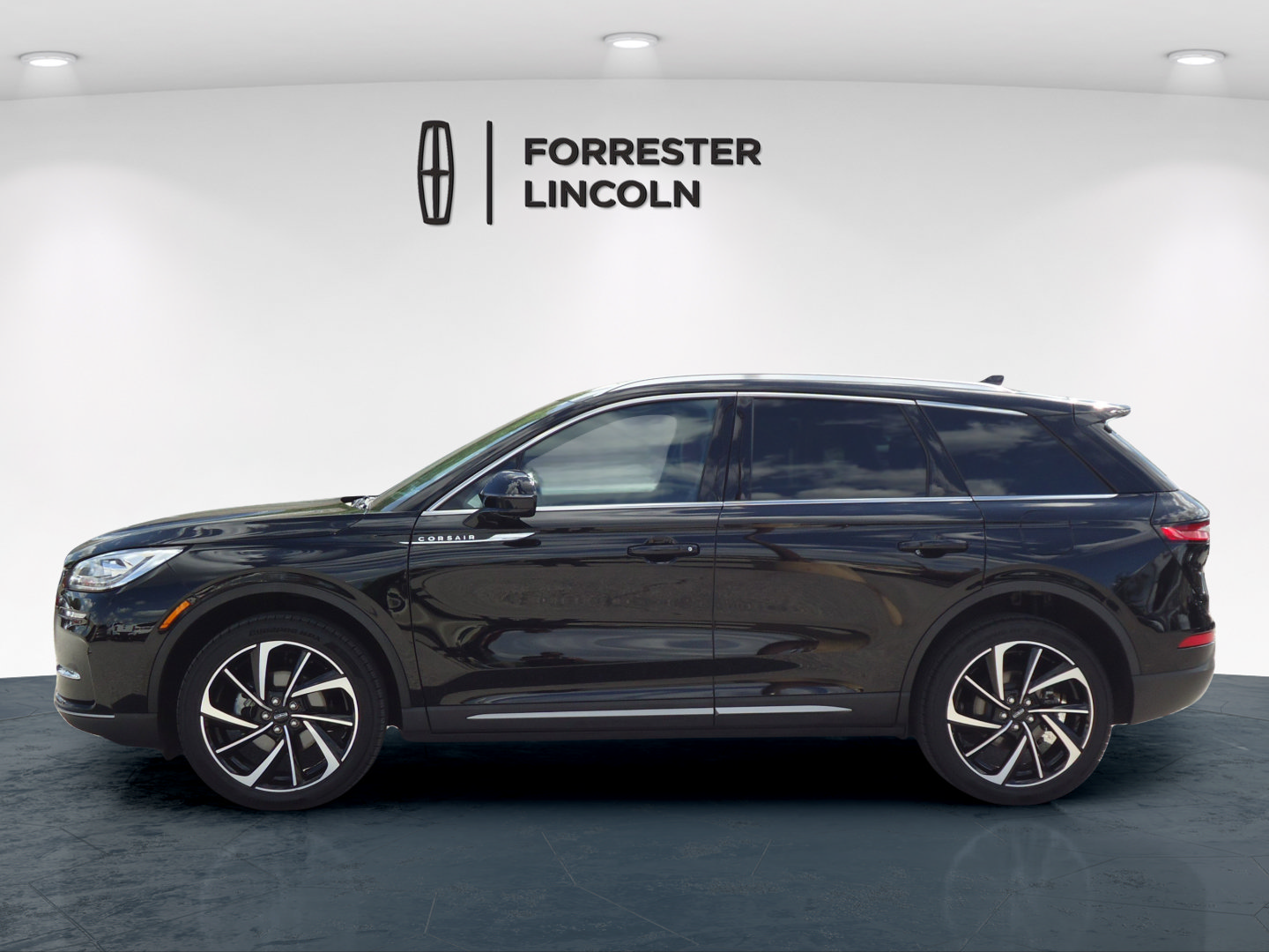 Certified 2023 Lincoln Corsair Reserve w/ Equipment Group 201A AWD/4WD image 6