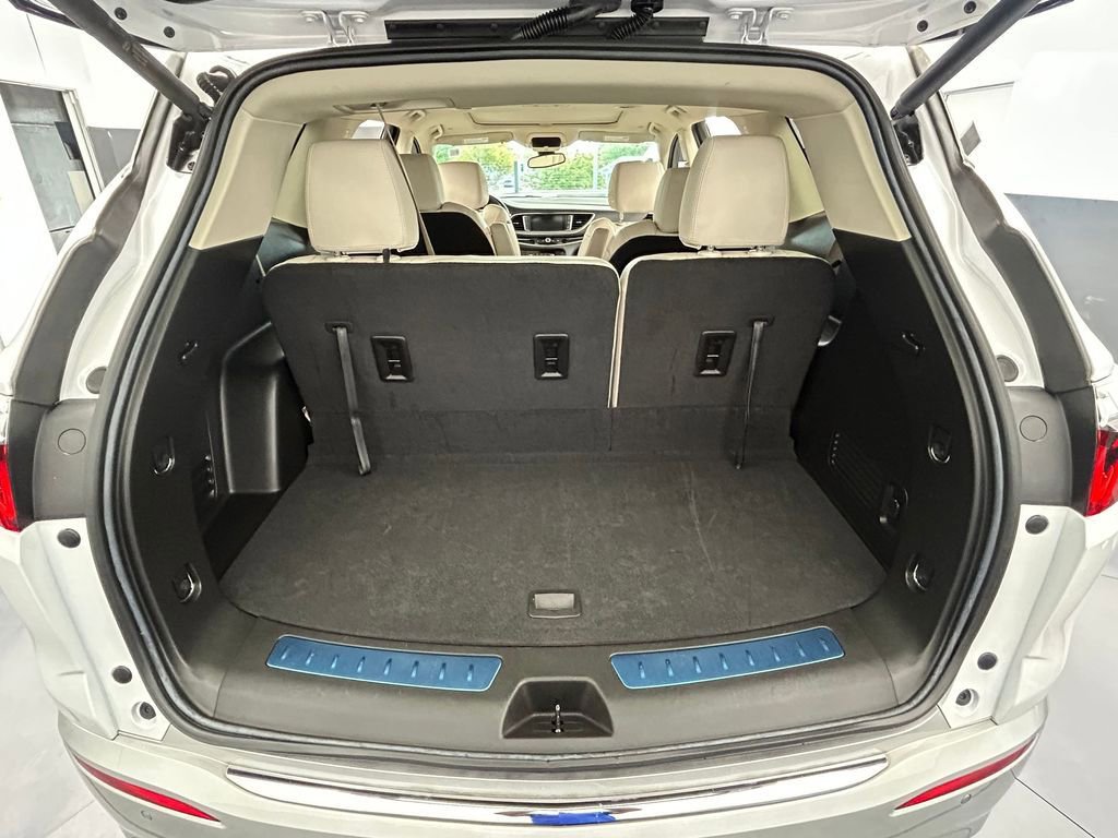 Used 2024 Buick Enclave Essence w/ Experience Buick Package image 24