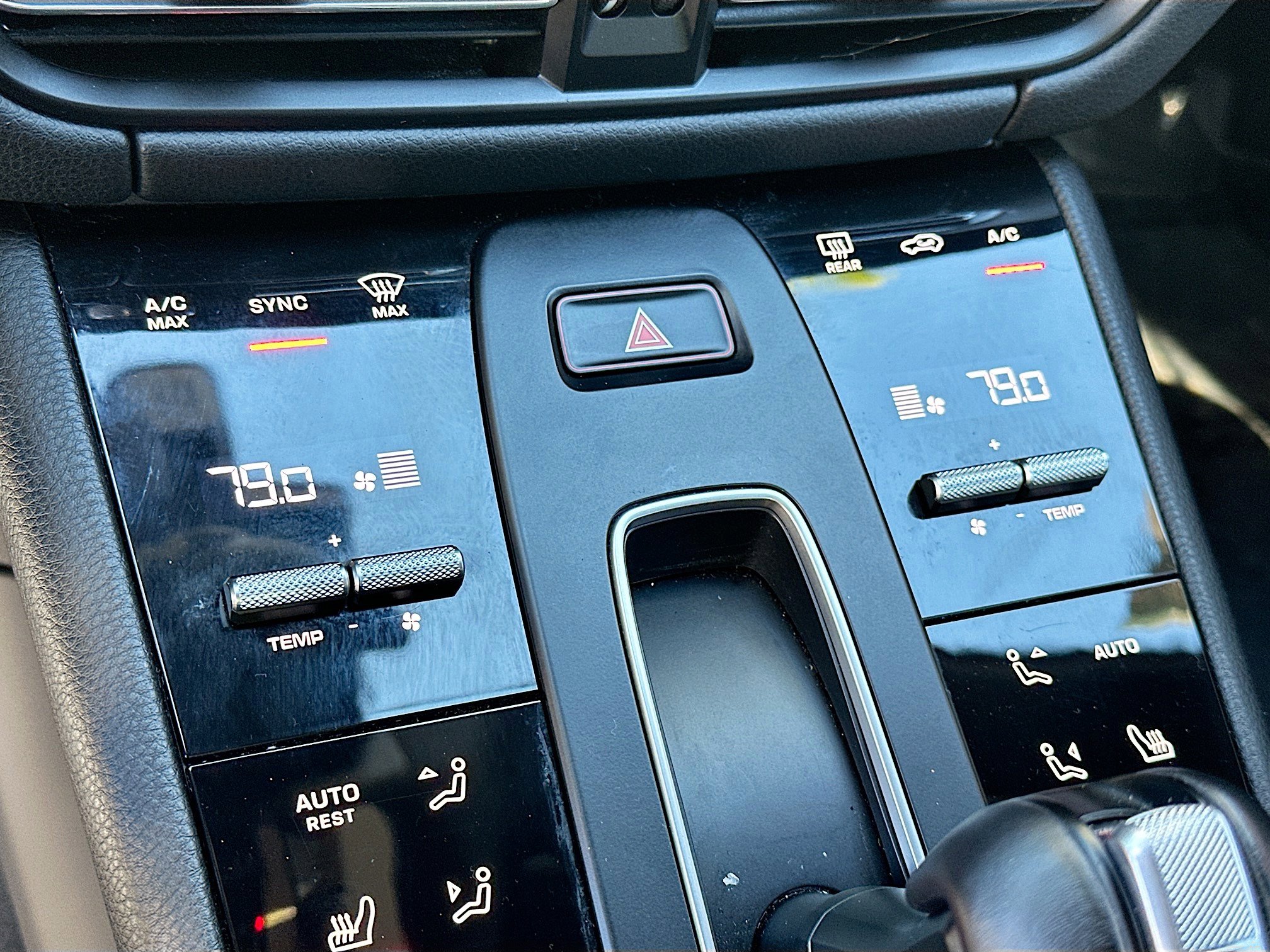 Used 2024 Porsche Macan S image 16