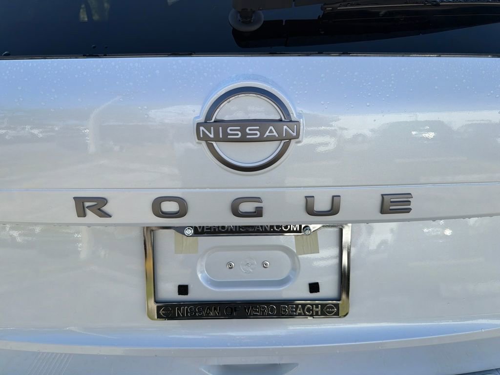 New 2026 Nissan Rogue SV image 10
