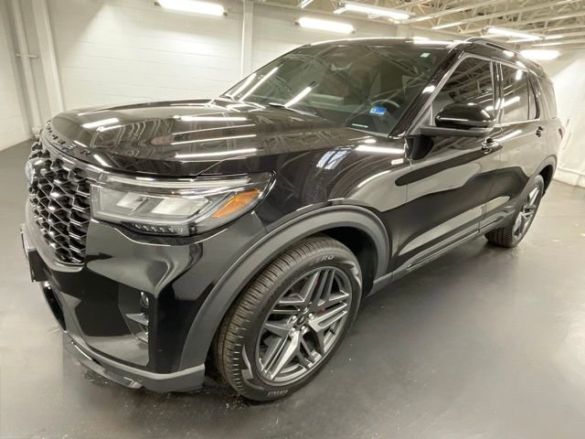 Used 2025 Ford Explorer ST-Line w/ Premium Package