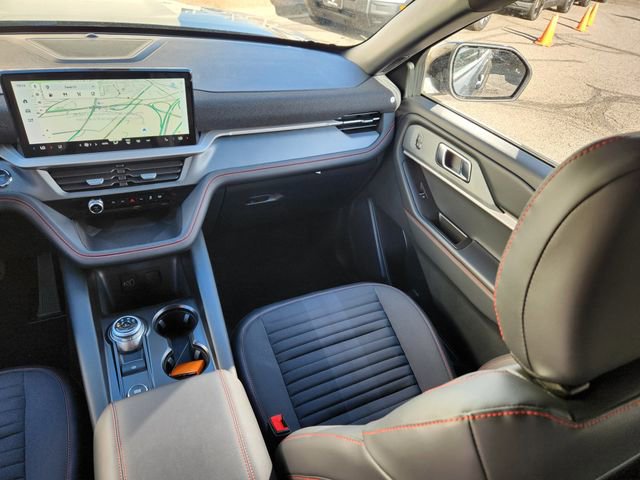 New 2026 Ford Explorer ST-Line w/ ST-Line Street Pack image 12