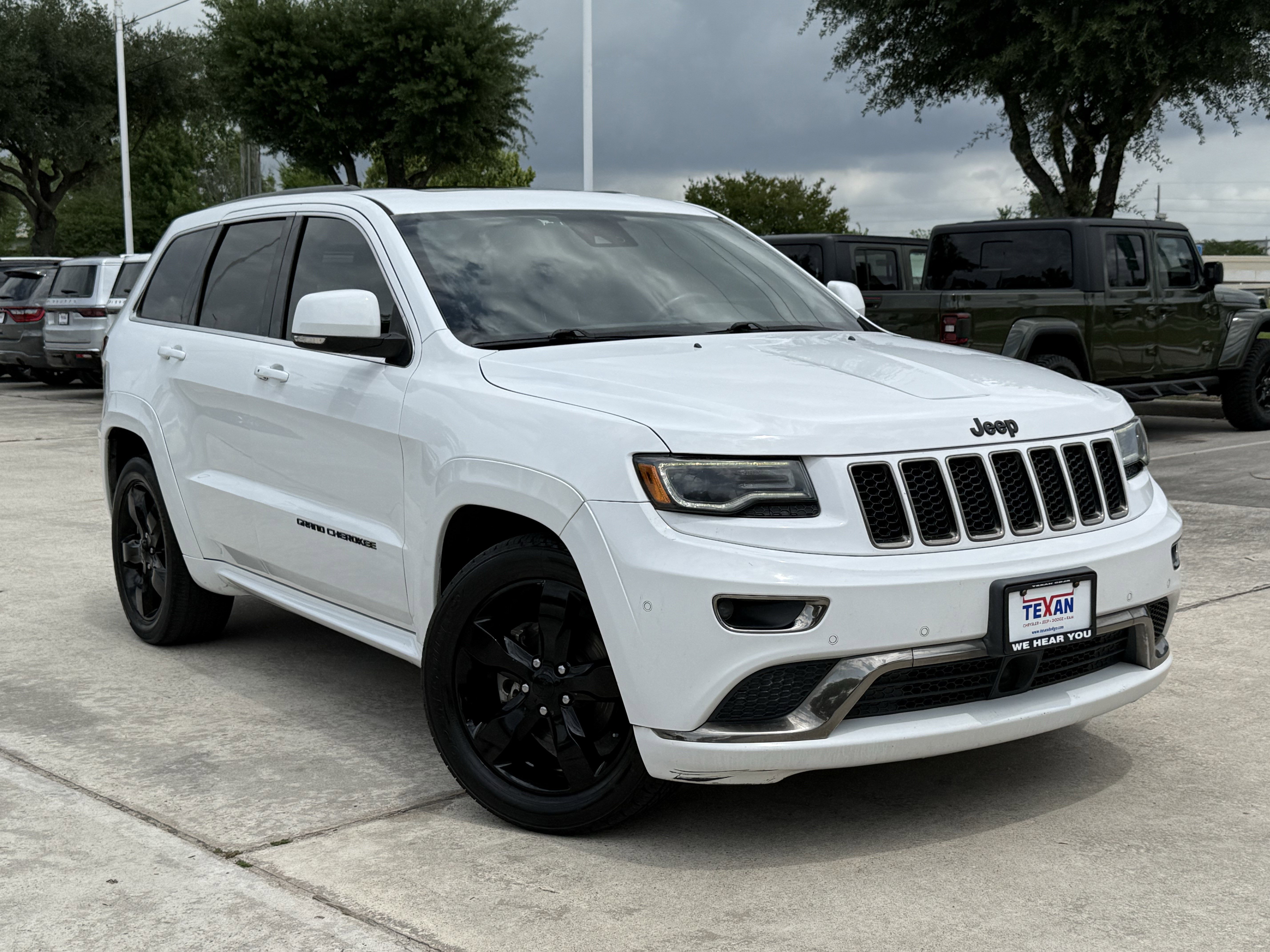 Used 2016 Jeep Grand Cherokee High Altitude RWD image 2