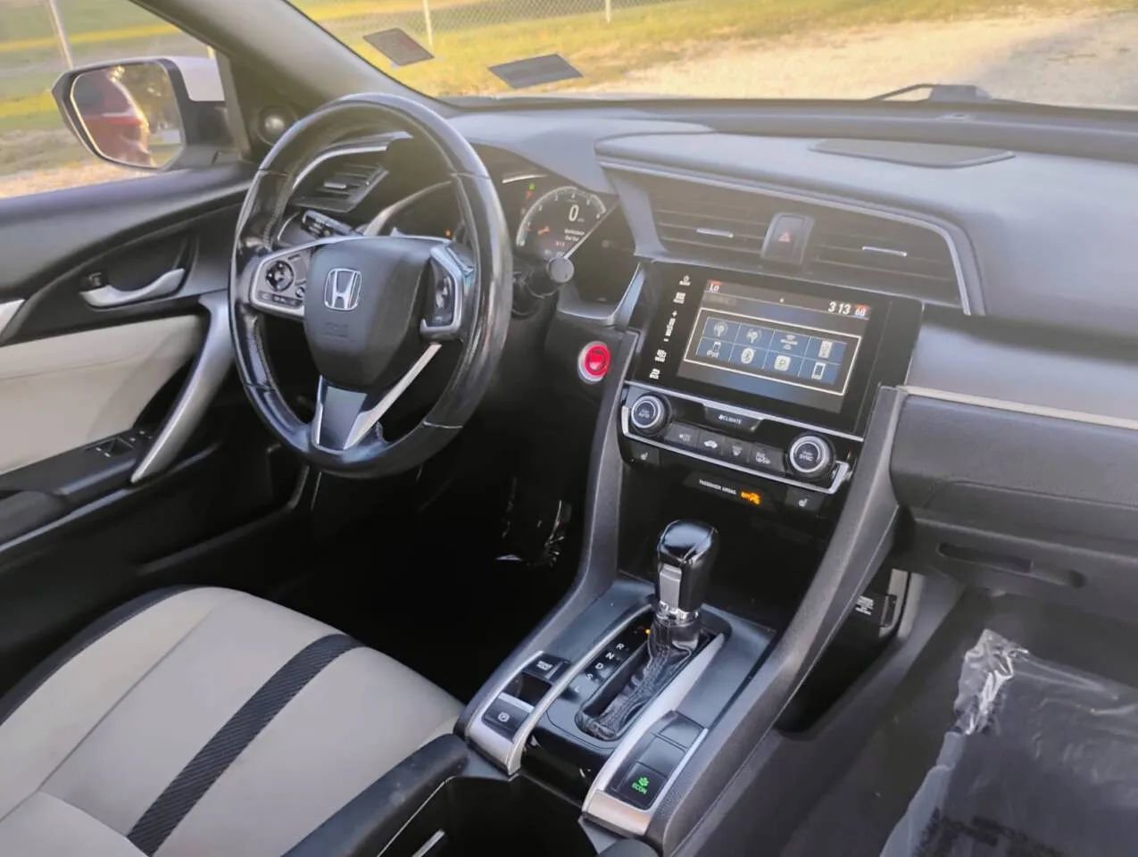 Used 2018 Honda Civic EX-T image 8