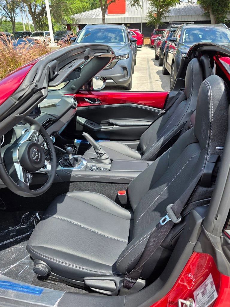 New 2025 MAZDA MX-5 Miata RF Grand Touring w/ Weather Package image 16
