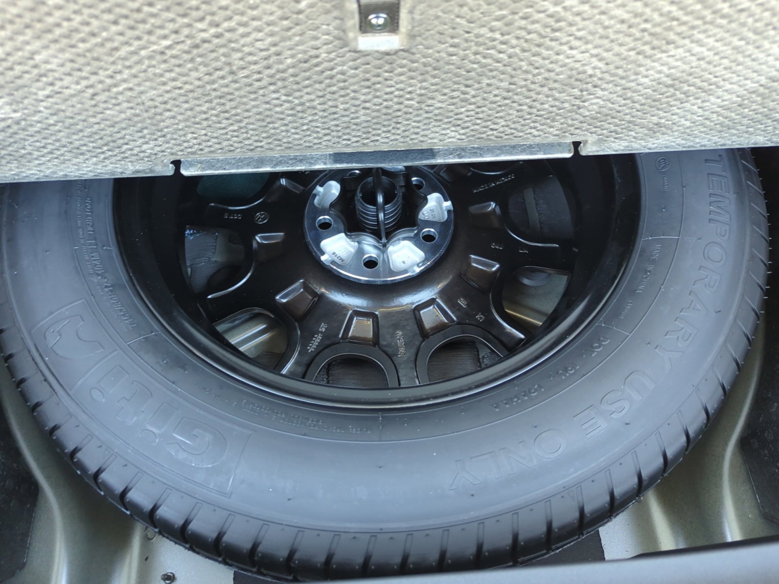 New 2025 Volkswagen Tiguan S image 29