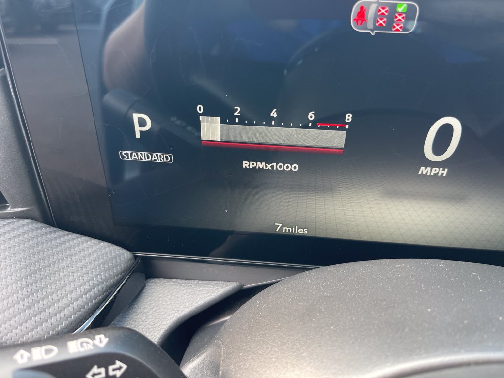 New 2027 Nissan Kicks SR w/ SR Premium Package AWD/4WD image 19