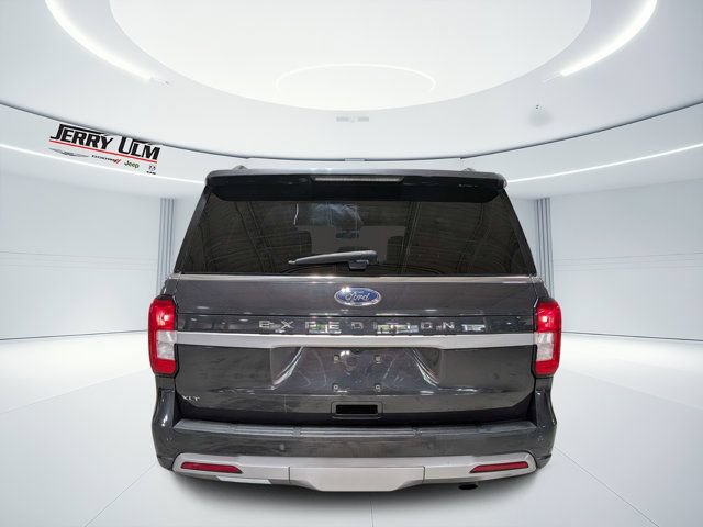 Used 2024 Ford Expedition XLT RWD image 4