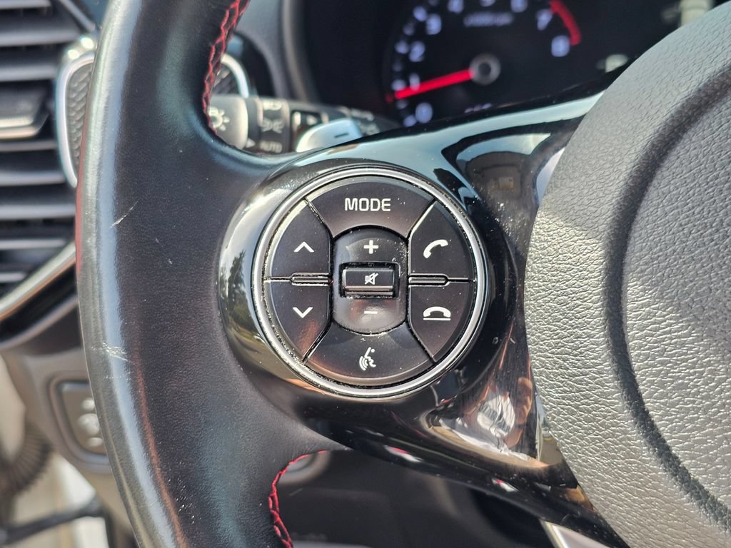Used 2020 Kia Soul GT-Line Turbo FWD image 35