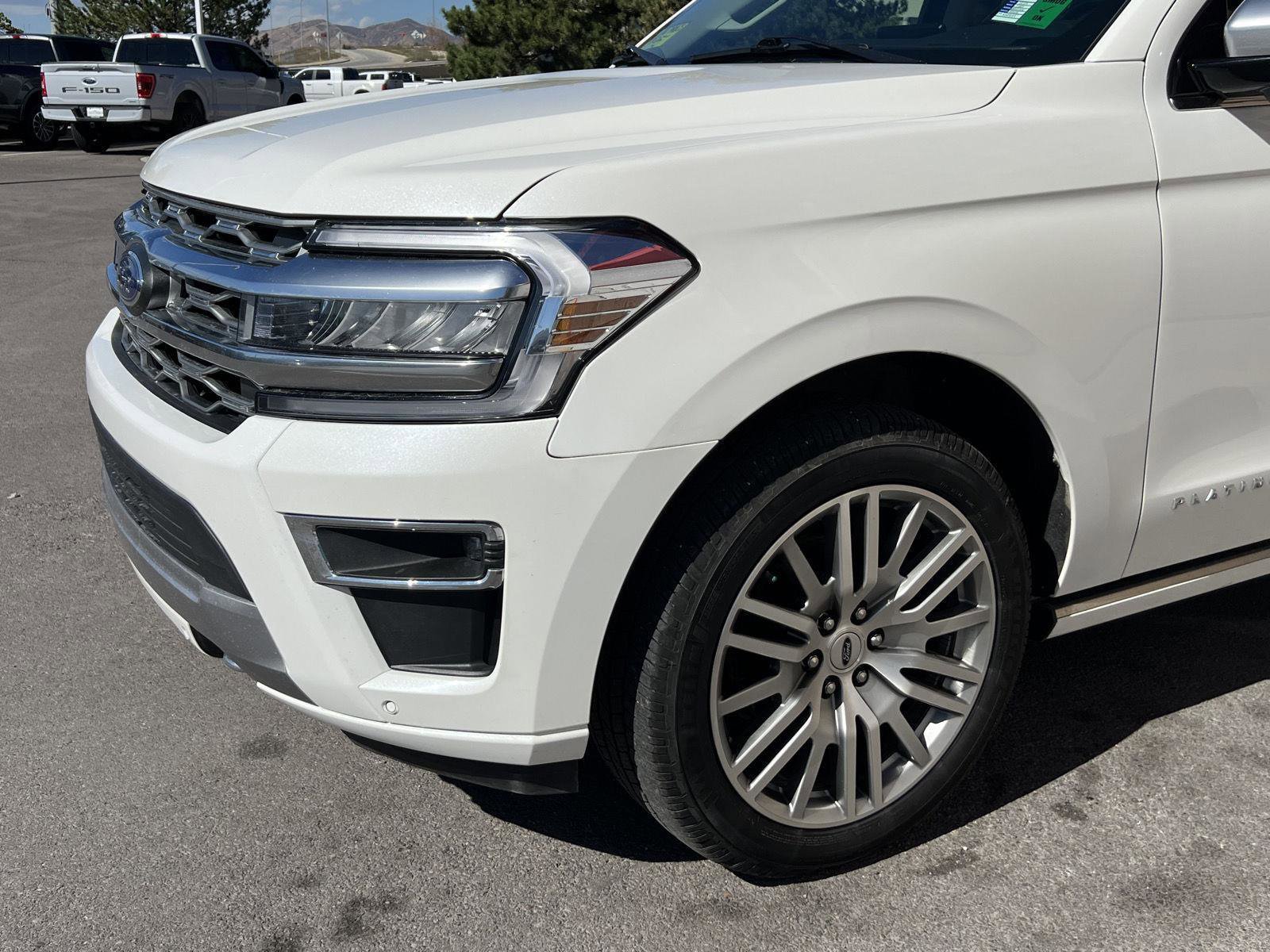 Used 2023 Ford Expedition Max Platinum image 11