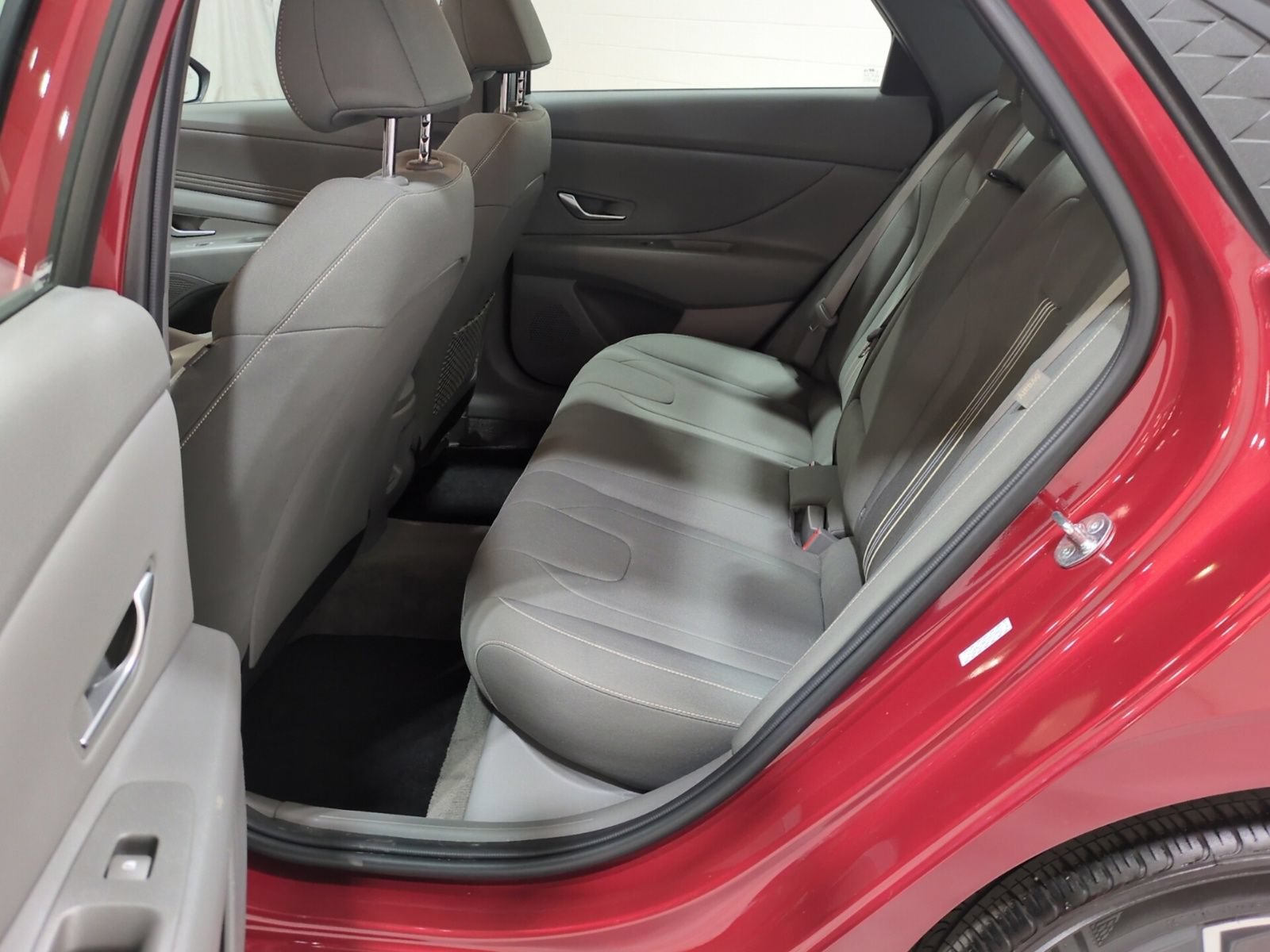 Certified 2024 Hyundai Elantra SEL w/ Convenience Package FWD image 13