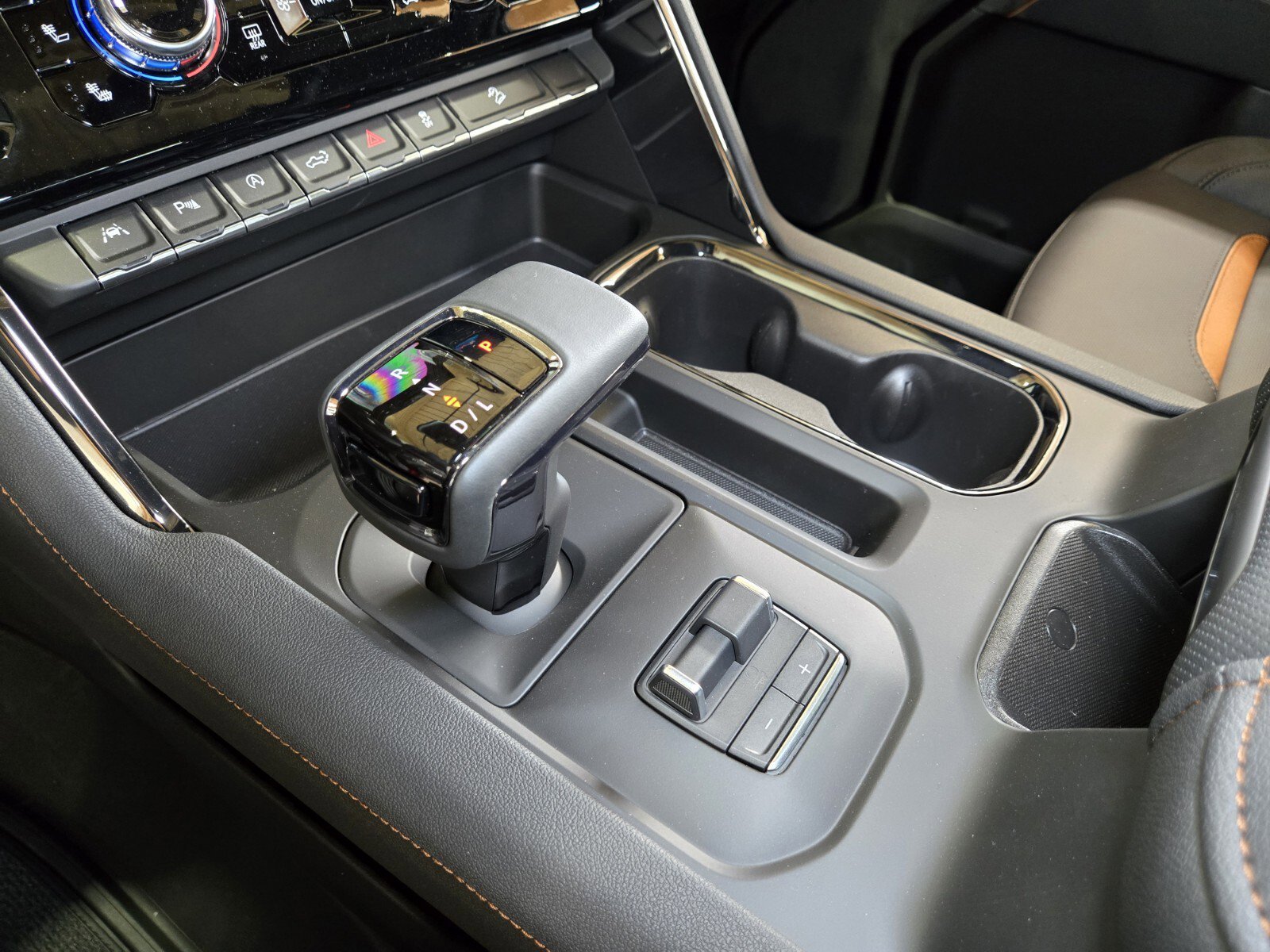 New 2025 GMC Sierra 1500 AT4 w/ AT4 Premium Package image 13