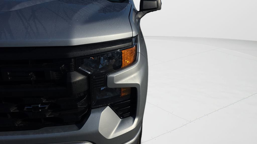 Used 2022 Chevrolet Silverado 1500 Custom w/ LPO, Dark Essentials Package image 10