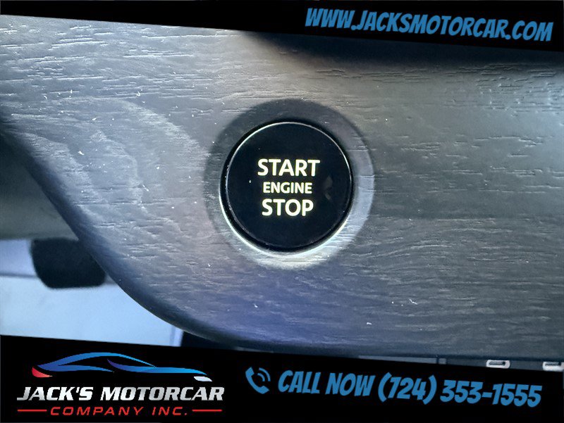 Used 2025 Nissan Murano SV AWD/4WD image 21